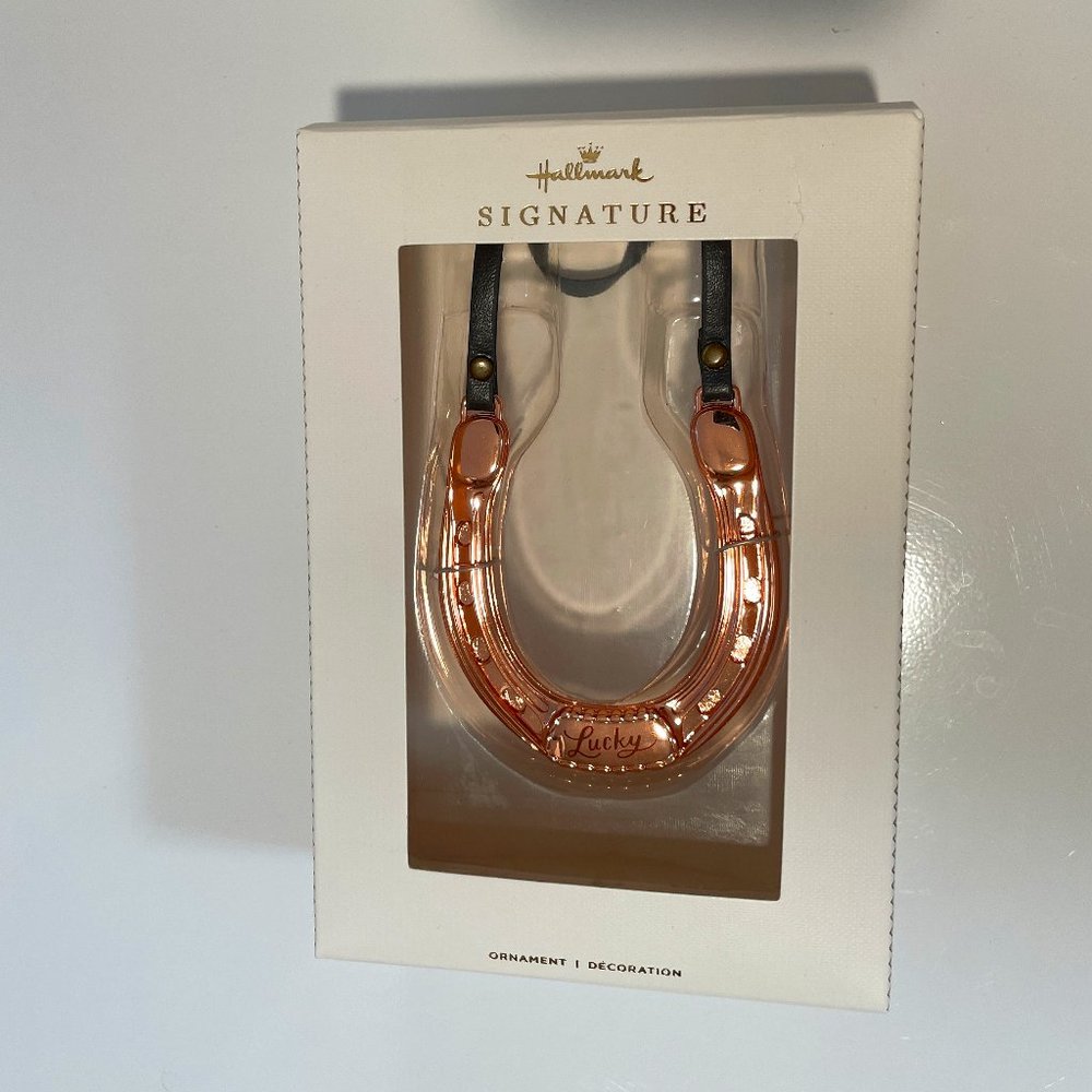 “Lucky To Know You’” Hallmark Signature  Rose Tone Horse Shoe 2021Ornament